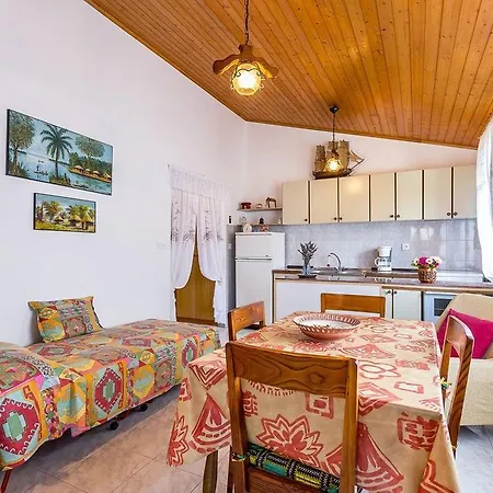Holiday home House Casa Lucia Stinjan